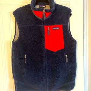 Patagonia Men’s Retro Pile Fleece Vest (M) (Navy).  Excellent condition!
